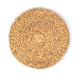 Round handwoven natural fibre coaster, geometric weave